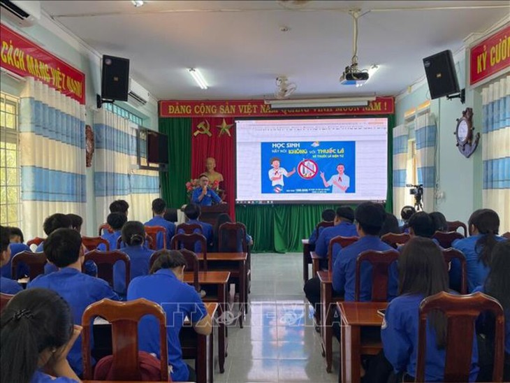 Tăng cường phòng, chống tác hại thuốc lá trong nhà trường, tổ chức đoàn thể- Ảnh 1.