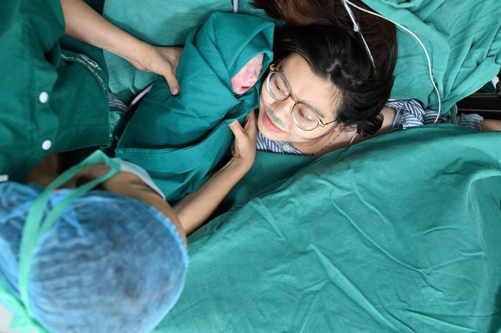 Đặt nền móng an toàn từ những ca mổ đầu tiên- Ảnh 8.