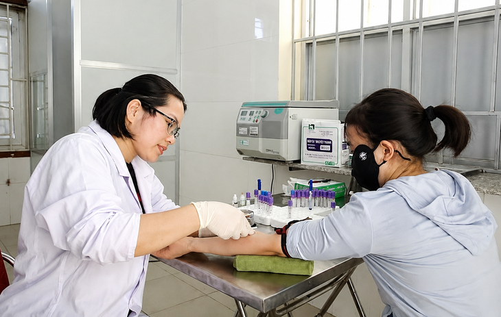 Hà Tĩnh tăng cường tư vấn, xét nghiệm HIV: Phát hiện sớm, điều trị kịp thời, nâng cao chất lượng cuộc sống - Ảnh 3.