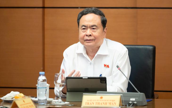 Nâng tuổi sĩ quan dự bị cần đi kèm tiêu chí về sức khỏe, chuyên môn - Ảnh 4.