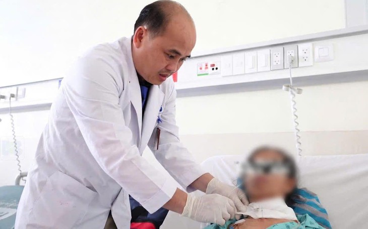 Những 'bông hoa hướng dương' trong lễ khai giảng đặc biệt ở bệnh viện ung bướu- Ảnh 5.