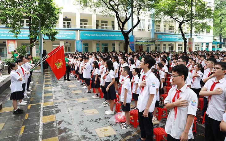 Thủ tướng: Ngành giáo dục khắc phục bệnh thành tích, chống lạm thu, siết gian lận thi cử trong năm học mới - Ảnh 2.