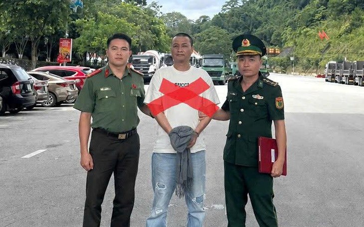 Trục xuất 5 người Trung Quốc nhập cảnh trái phép- Ảnh 2.