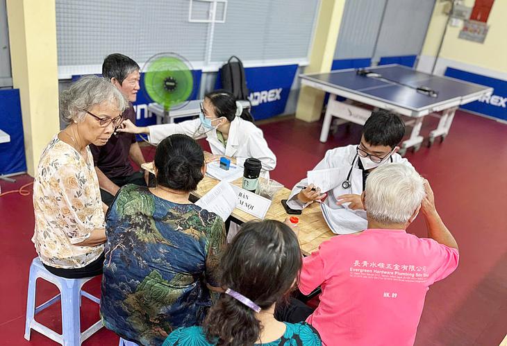 Khám sức khỏe toàn dân ở TPHCM: Tăng tốc phủ rộng, gỡ ‘điểm nghẽn’ để dữ liệu thật sự phát huy giá trị - Ảnh 1.
