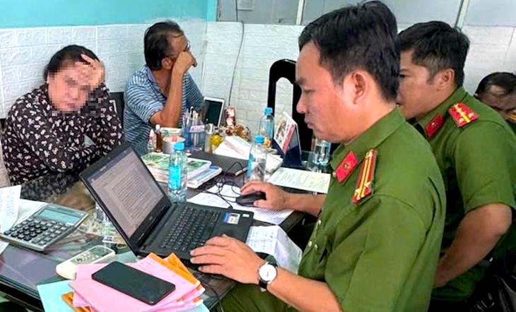 Khởi tố vụ án sản xuất và buôn bán gạo giả ST25 - Ảnh 1.