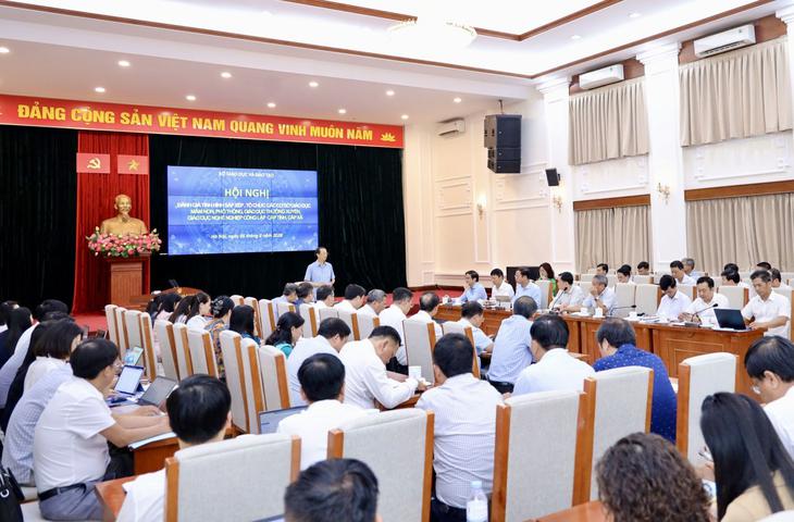 Cả nước dự kiến giảm hơn 17.000 đầu mối cơ sở giáo dục công lập- Ảnh 1.