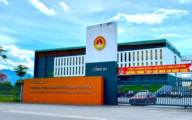 Lịch thi lại tốt nghiệp THPT cho thí sinh tại Chuyên Tuyên Quang- Ảnh 2.
