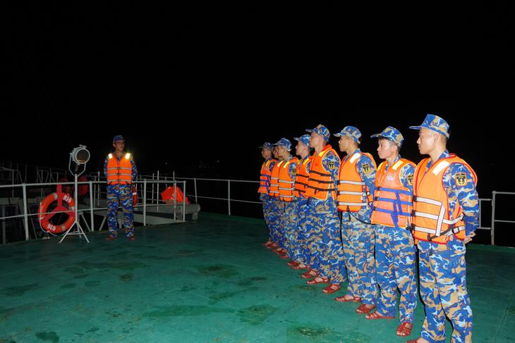 ‘Giảng đường’ đặc biệt trên biển của học viên hải quân - Ảnh 4.