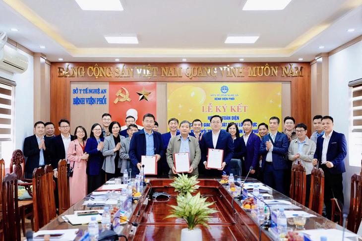 Bệnh viện Phổi Nghệ An trở thành bệnh viện vệ tinh về ngoại khoa lồng ngực của Bệnh viện Phổi Trung ương- Ảnh 4.
