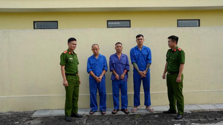 'Vua Quạt' Trần Đình Tiệp bị khởi tố trong vụ án liên quan đến Khánh Sky- Ảnh 1.
