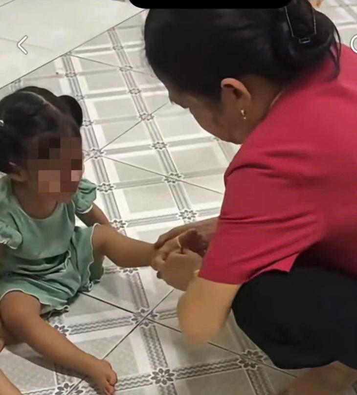 TPHCM yêu cầu bảo đảm an toàn cho trẻ trong vụ nghi bạo hành tại cơ sở mầm non- Ảnh 1.