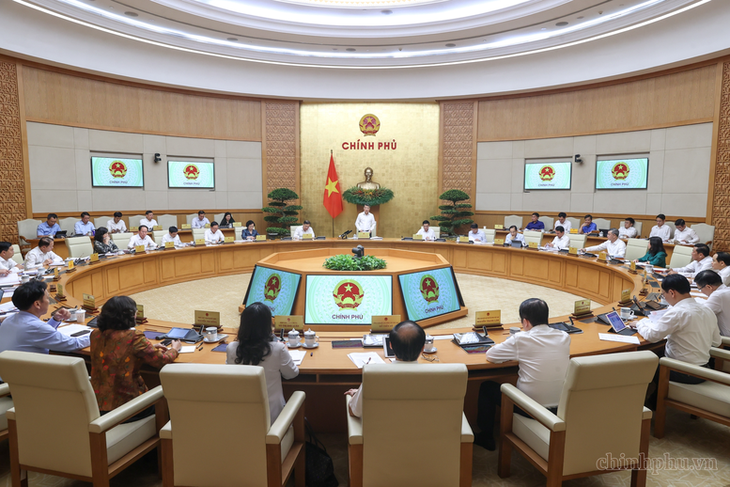 Chính phủ đặt mục tiêu thu ngân sách năm 2026 tăng ít nhất 10% - Ảnh 1.