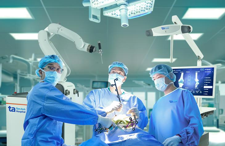 'Siêu robot thay khớp' Bệnh viện Tâm Anh vượt mốc 100 ca khó- Ảnh 2.