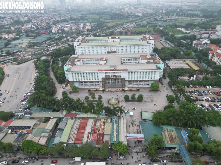 Loạt trụ cầu xuất hiện tại nút giao 'dị dạng' sau gần 10 năm - Ảnh 7.