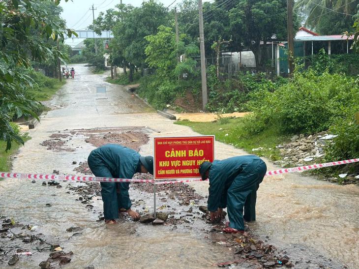 Xã vùng biên phát cảnh báo nguy hiểm tới người dân vì mưa lớn- Ảnh 2.