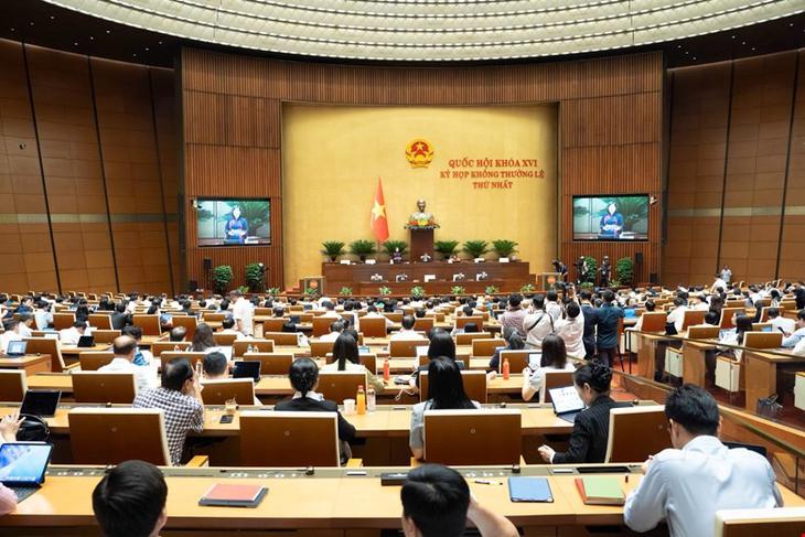ĐBQH đề nghị siết quản lý xuất bản phẩm điện tử, tránh lưu chiểu hình thức- Ảnh 1.