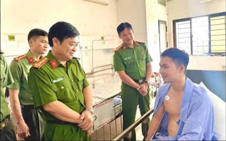 Triệu tập nhóm thanh thiếu niên 'bốc đầu xe' trên phố Trường Chinh, Hà Nội- Ảnh 2.