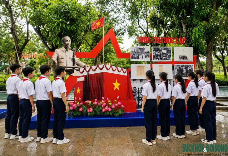 Hàng nghìn người về thăm quê Bác dịp Quốc khánh- Ảnh 5.