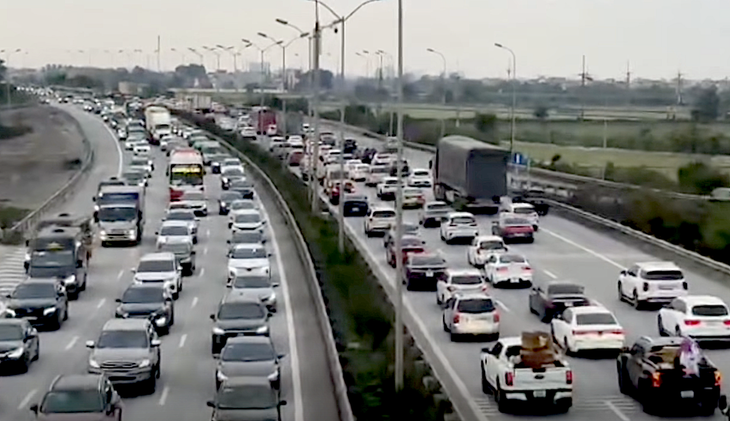 Ngày 2/9, cao tốc Cao Bồ - Pháp Vân có thể tổ chức xe 'đi ngược chiều'- Ảnh 2.