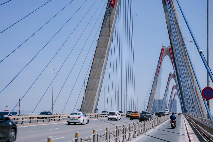 Cầu Nhật Tân sắp điều chỉnh tổ chức lại giao thông, tài xế cần lưu ý gì?- Ảnh 2.