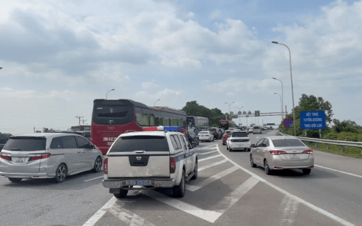 Các tài xế cần biết: Cao tốc Cao Bồ - Pháp Vân cho phép đi ngược chiều- Ảnh 2.