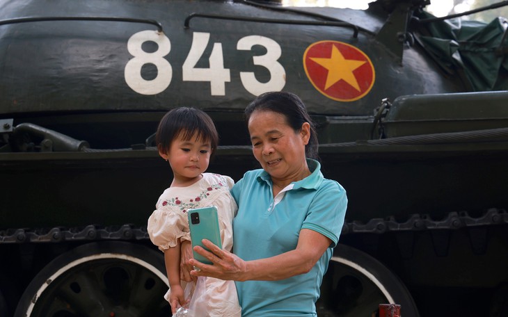Nắng nóng ở miền Bắc kéo dài hơn dự báo- Ảnh 2.