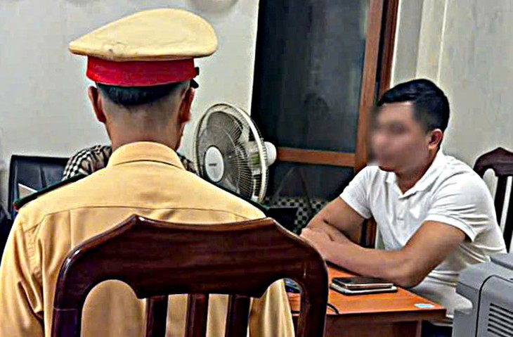 Danh tính 2 tài xế ô tô lạng lách, đuổi nhau trên đường Giải Phóng, Hà Nội- Ảnh 4.