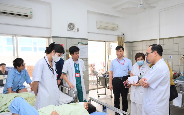 Làm rõ điều kiện bổ sung chuyên khoa vào phạm vi giấy phép hành nghề- Ảnh 2.