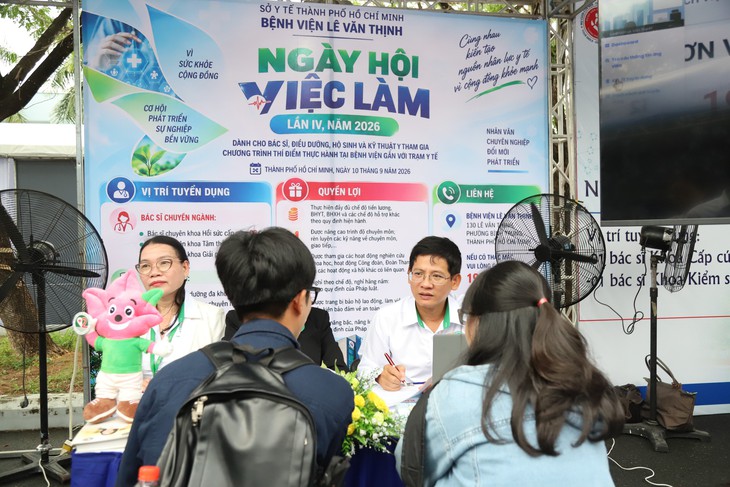 ‘Bác sĩ trẻ không nhất thiết bắt đầu sự nghiệp ở bệnh viện lớn’- Ảnh 2.