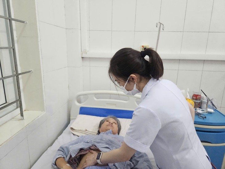 Hy hữu hai vợ chồng cùng bị nhồi máu cơ tim trong một ngày- Ảnh 1.