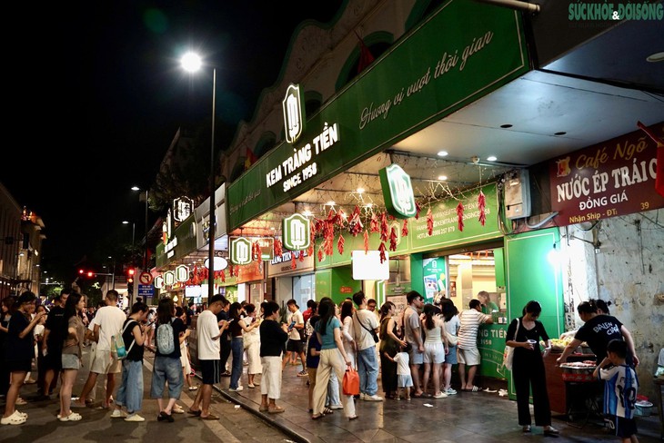 Trước ngày 15/9, người Hà Nội tìm về 35 Tràng Tiền để lưu giữ ký ức- Ảnh 1.