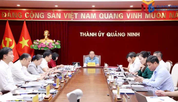 Quảng Ninh triển khai thí điểm mô hình "bệnh viện xã hội chủ nghĩa"- Ảnh 1.
