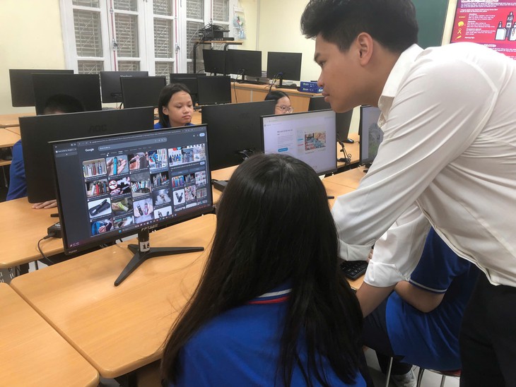 Khi thuốc lá điện tử khoác áo đồ dùng học tập - Ảnh 2.