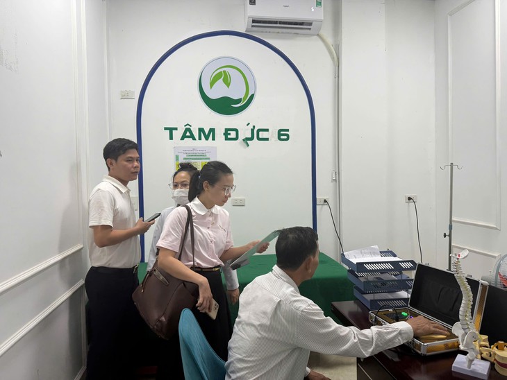 Phòng khám YHCT Tâm Đức ở Nghệ An bị phạt 152 triệu đồng, đình chỉ 12 tháng- Ảnh 3.