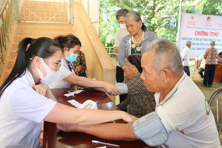 Củng cố y tế cơ sở, hướng tới hệ thống hiện đại và chăm sóc sức khỏe - Ảnh 1.