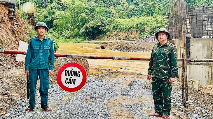 Mưa lớn kéo dài, 7 bản ở vùng cao Nghệ An bị cô lập - Ảnh 3.