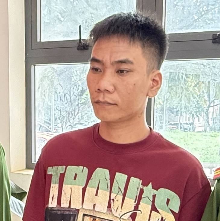 Trò lừa đảo ít người ngờ đến của tên quản lý tiệm cầm đồ - Ảnh 1.