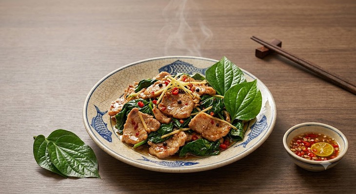 5 món ăn từ lá lốt giúp giảm đau nhức xương khớp cho người tuổi 60 - Ảnh 1.