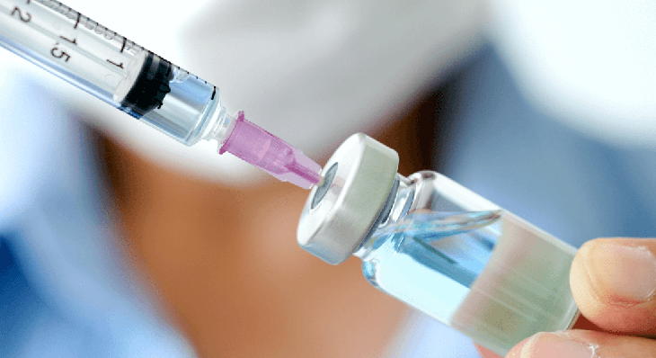 Tiêm vaccine không chỉ phòng bệnh mà còn giúp giảm biến chứng nặng và tử vong - Ảnh 1.