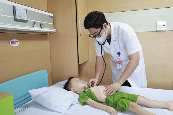 Liên tiếp trẻ nhập viện vì nuốt dị vật- Ảnh 2.