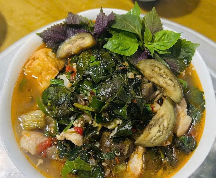 3 món ăn ngon có lá lốt, tía tô vừa đưa cơm vừa bổ dưỡng ngày se lạnh - Ảnh 1.