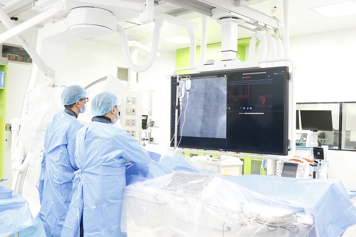 Nhồi máu cơ tim cấp do tắc mạch vành ở người hút thuốc lá nhiều năm - Ảnh 1.