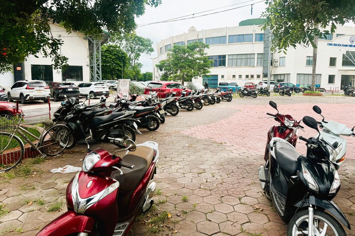 Hải Phòng triển khai thu phí không dừng tại bến xe, bãi đỗ xe - Ảnh 1.