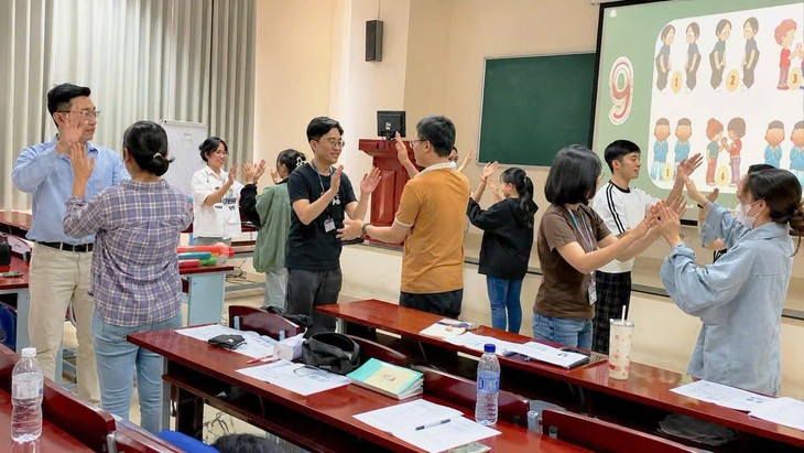 Đờn ca tài tử Nam Bộ sẽ được đưa vào chương trình trị liệu âm nhạc chữa bệnh- Ảnh 2.