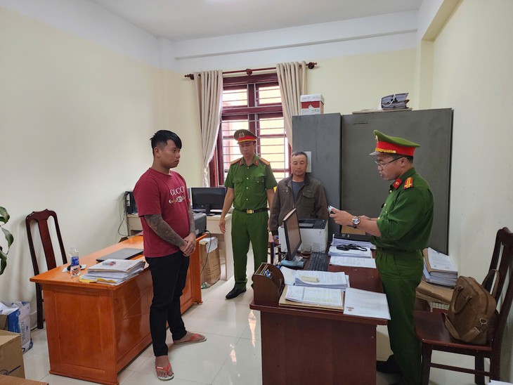 Khởi tố 3 người liên quan 139 tài khoản ngân hàng giao dịch 2.000 tỷ- Ảnh 1.