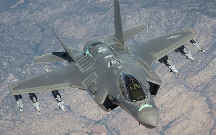 Chiến đấu cơ F-35 Mỹ gặp thách thức từ Typhoon châu Âu- Ảnh 2.