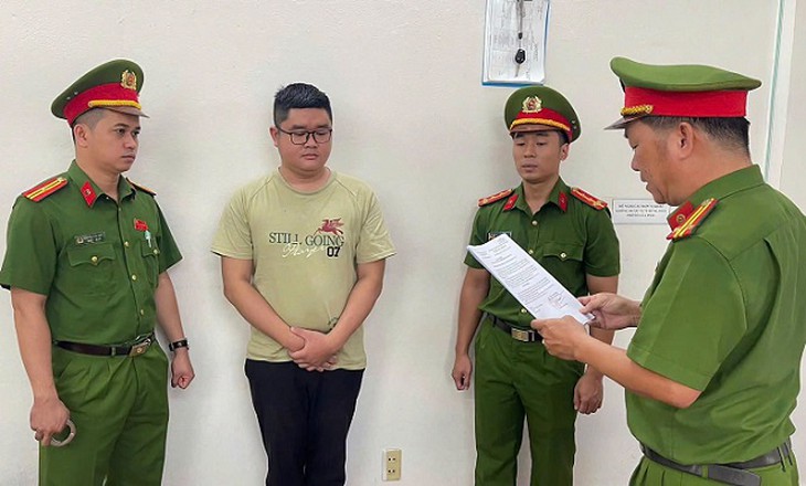Cựu nhân viên ngân hàng giăng bẫy ‘đáo hạn’, chiếm đoạt gần 2 tỷ đồng- Ảnh 1.