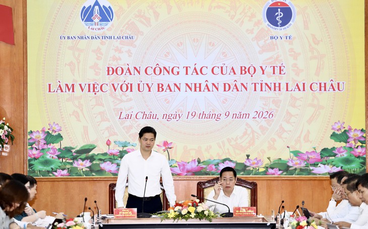 Thầy thuốc trẻ mang dịch vụ chăm sóc sức khỏe đến người dân vùng cao Lai Châu - Ảnh 1.