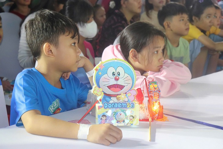 Mùa trăng đặc biệt trong bệnh viện- Ảnh 9.