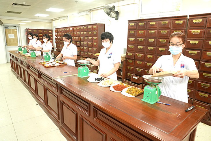 Tin vui: Thêm 129 thuốc dược liệu, thuốc cổ truyền được đề xuất BHYT thanh toán- Ảnh 1.